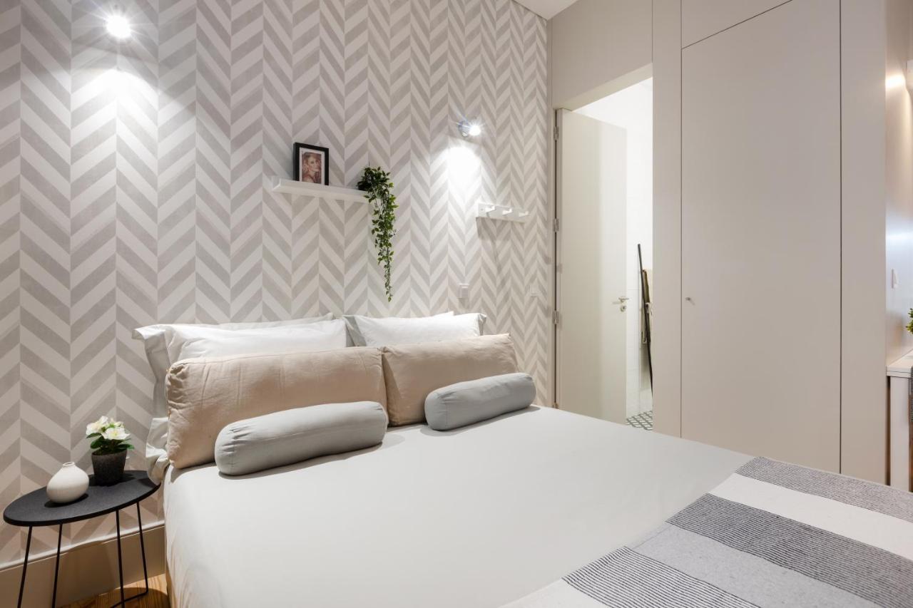 Sol Modern Studio @ Batalha Metro ปอร์โต ภายนอก รูปภาพ